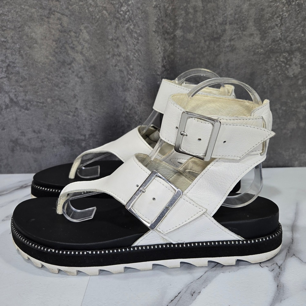 Sorel Roaming Buckle T-Strap Sandals Womens 8 White Leather Sporty Casual Flat - Picture 4 of 9